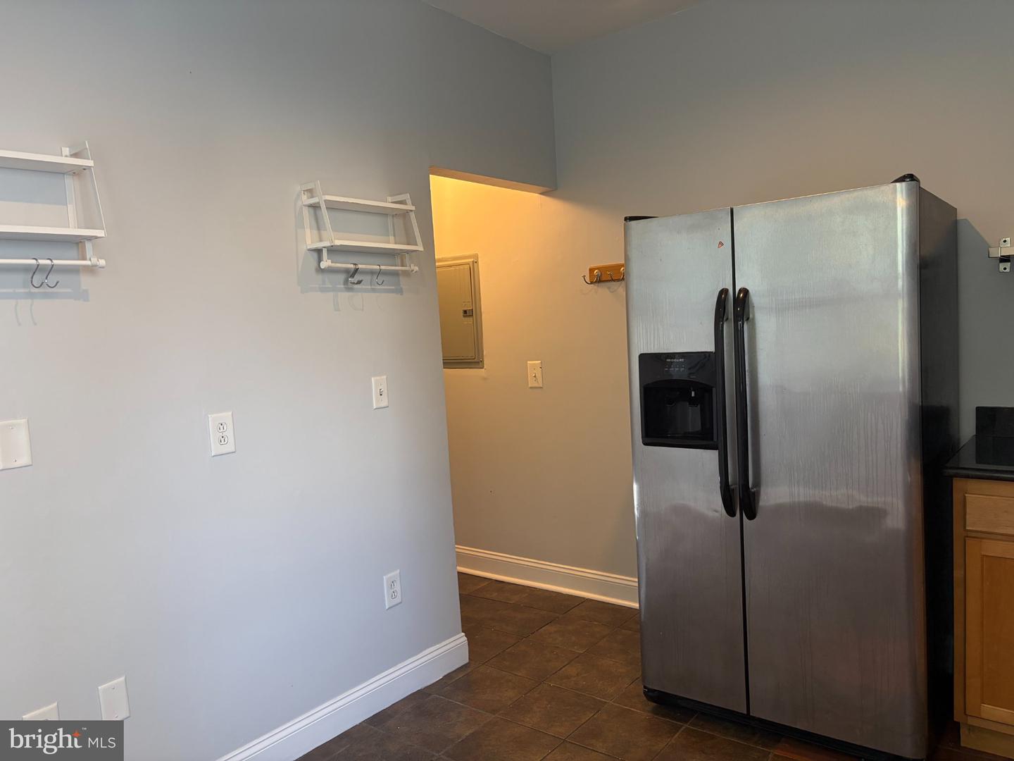 115 E Girard Ave #2 Property Photo 7