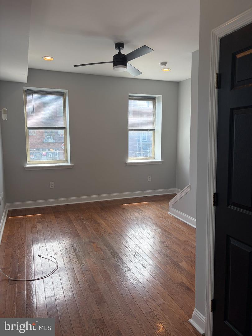 115 E Girard Ave #2 Property Photo 8