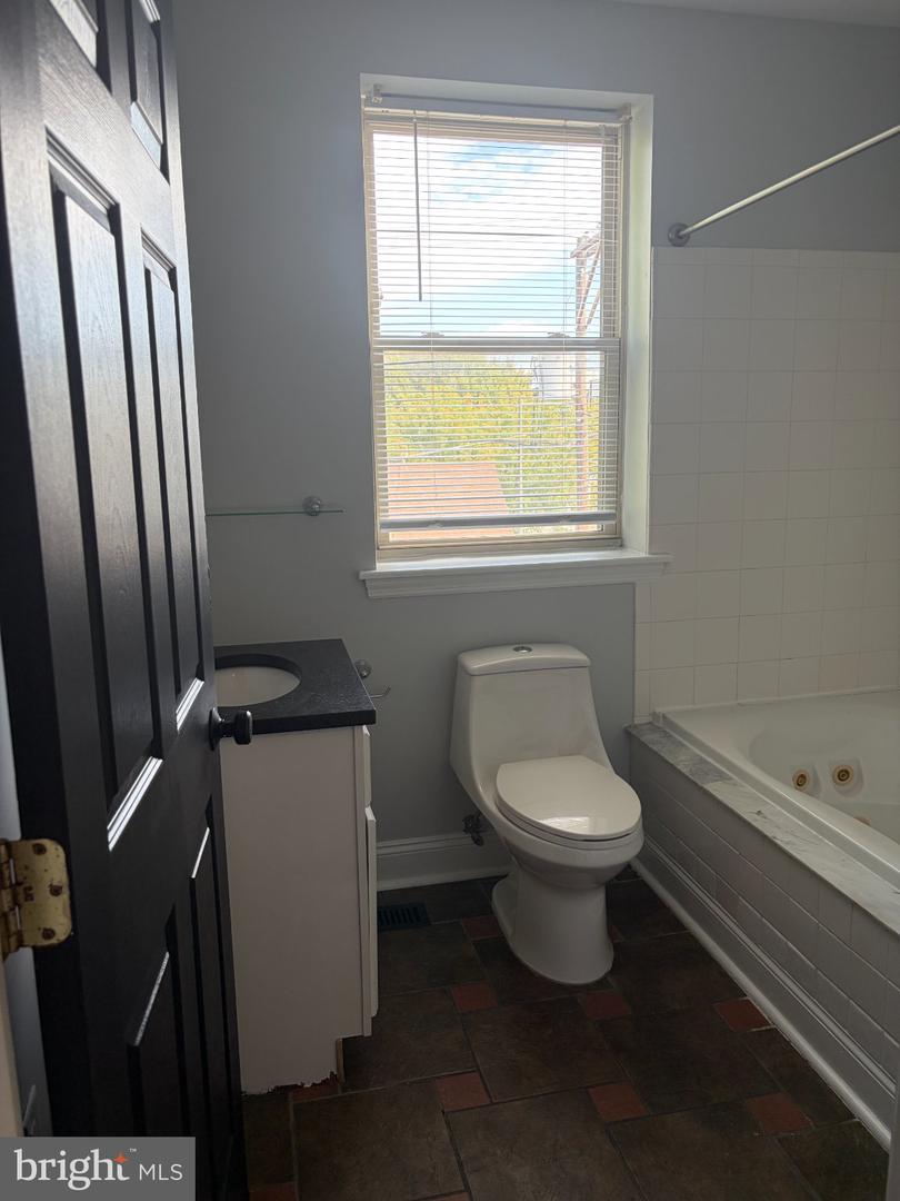 115 E Girard Ave #2 Property Photo 18