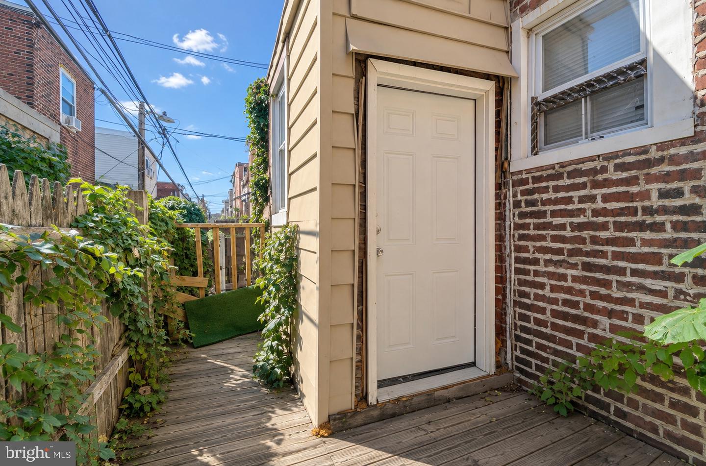 2307 S Bucknell St Property Photo 25