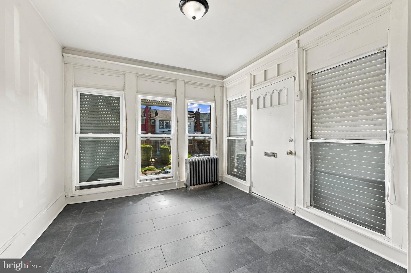 6616 N Gratz St Property Photo 2