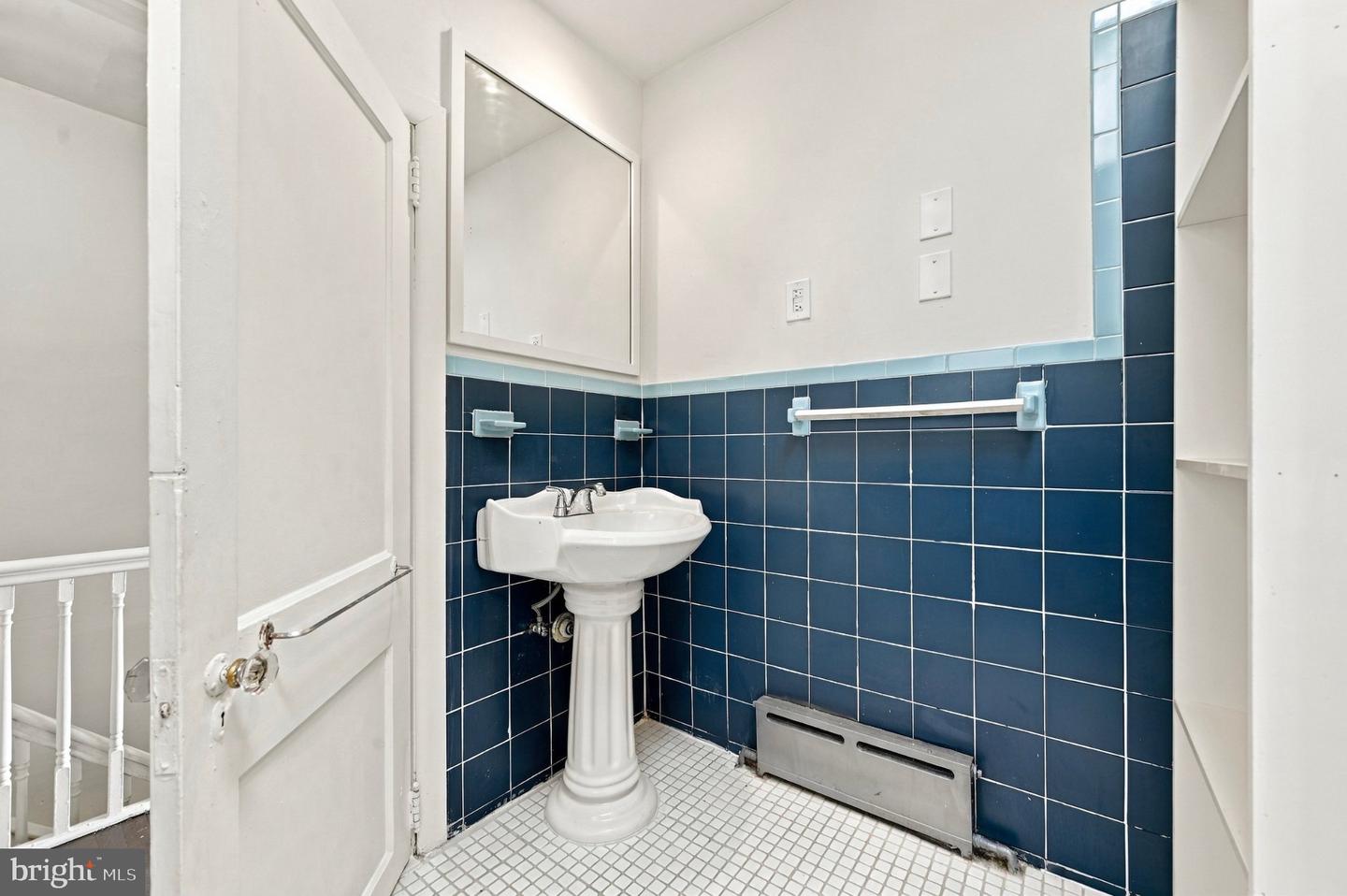 6616 N Gratz St Property Photo 11