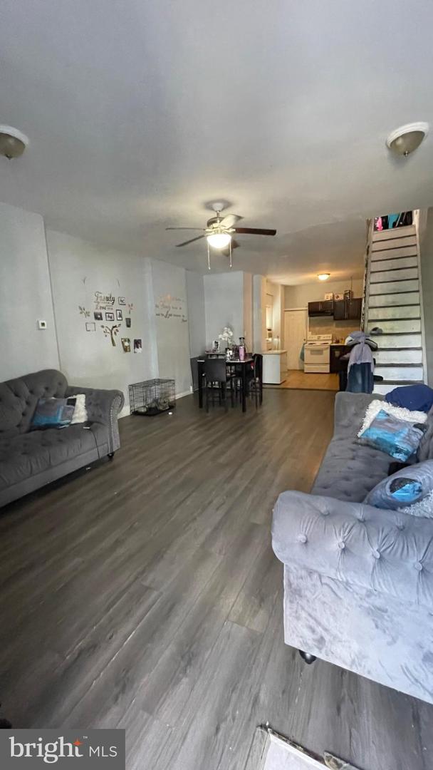 2516 W York St Property Photo 5
