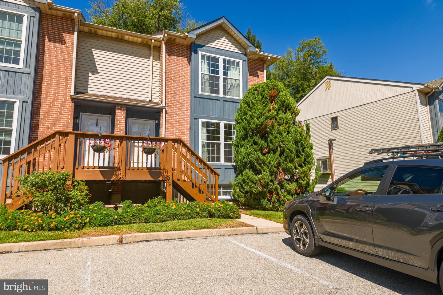 7923-31 Ridge Ave #25 Property Photo 1