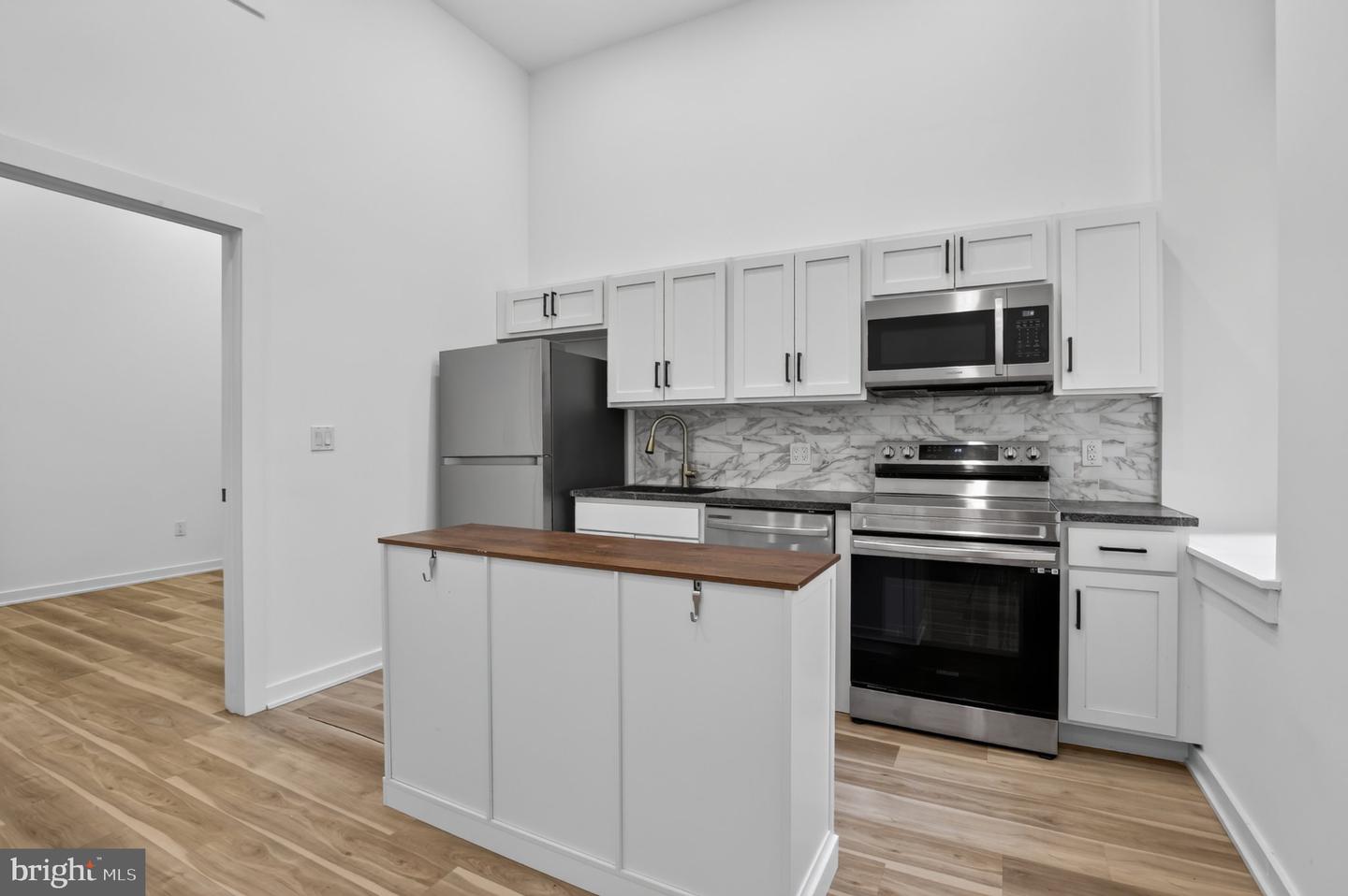 1415 Locust St #204 Property Photo 8