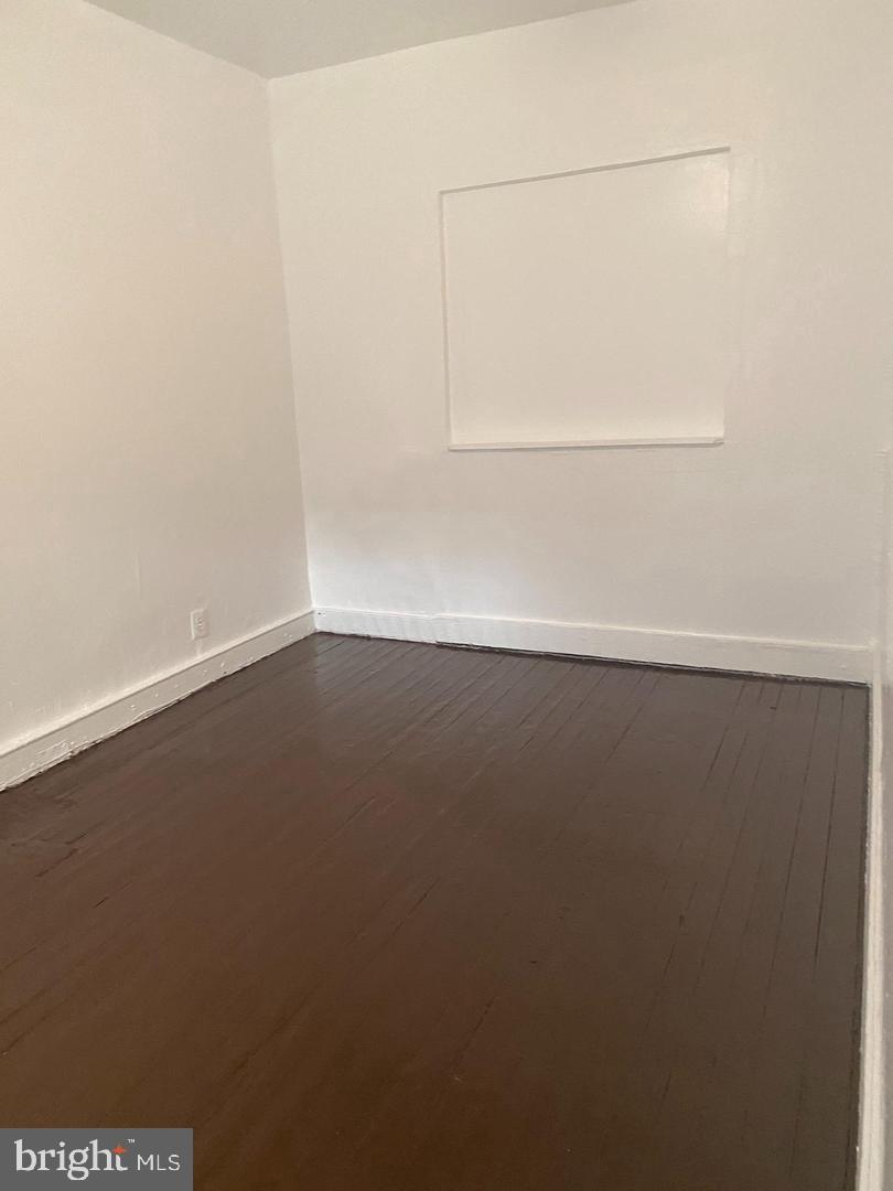 925 S 12th St #2nd Floor Property Photo 4