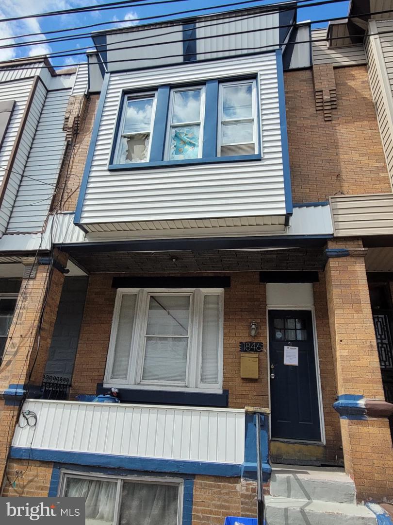 1846 S TAYLOR ST Property Photo 1
