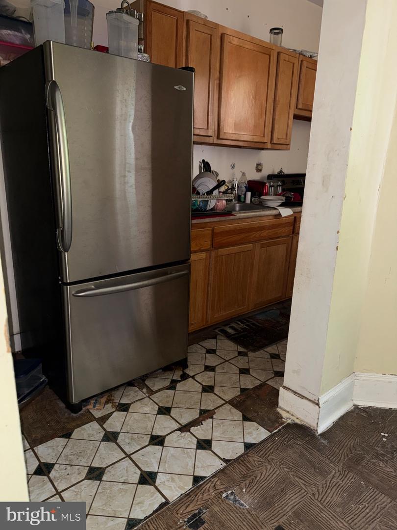 2912 N Lecount St Property Photo 6