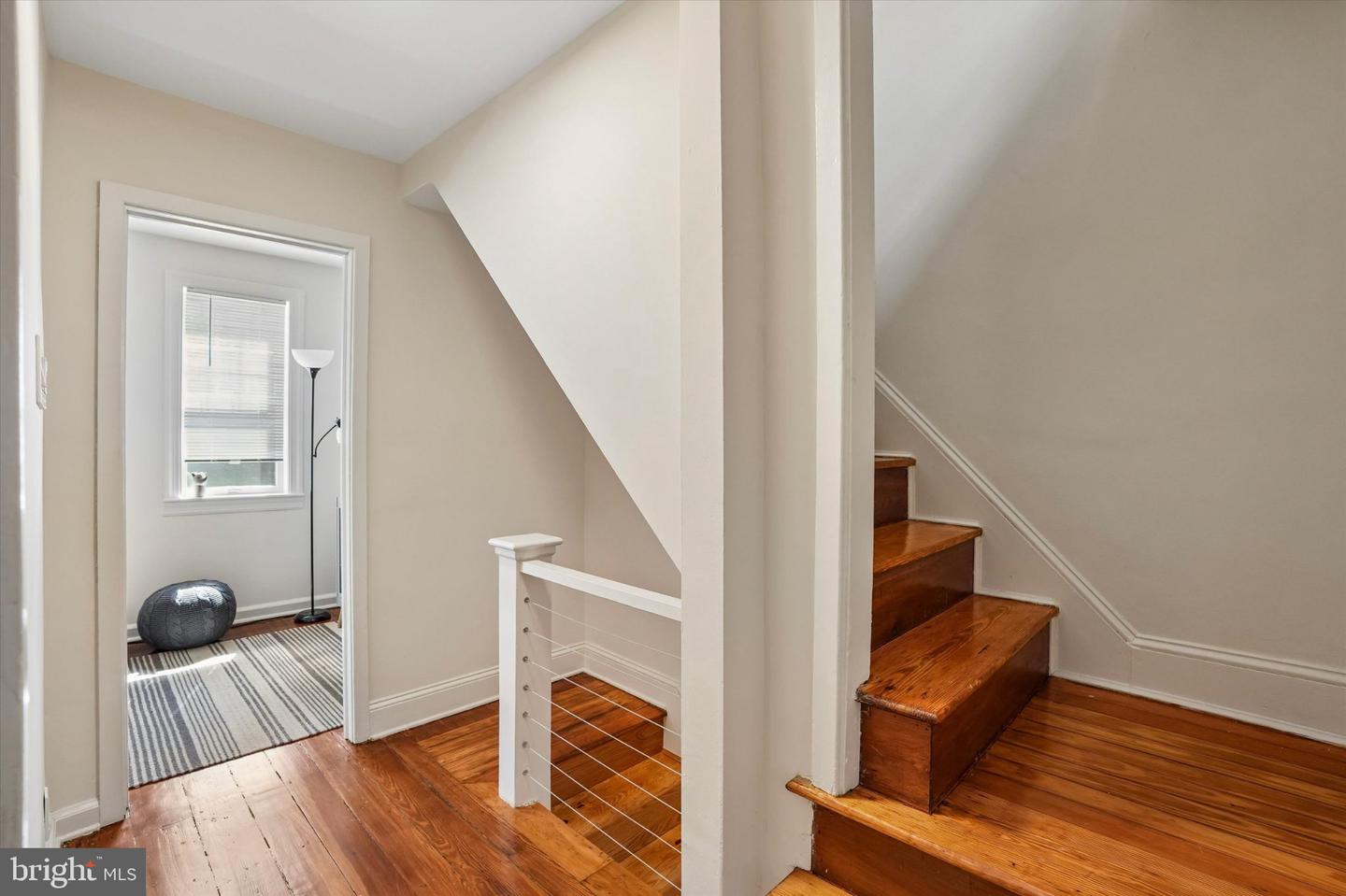 2045 Waverly St Property Photo 14
