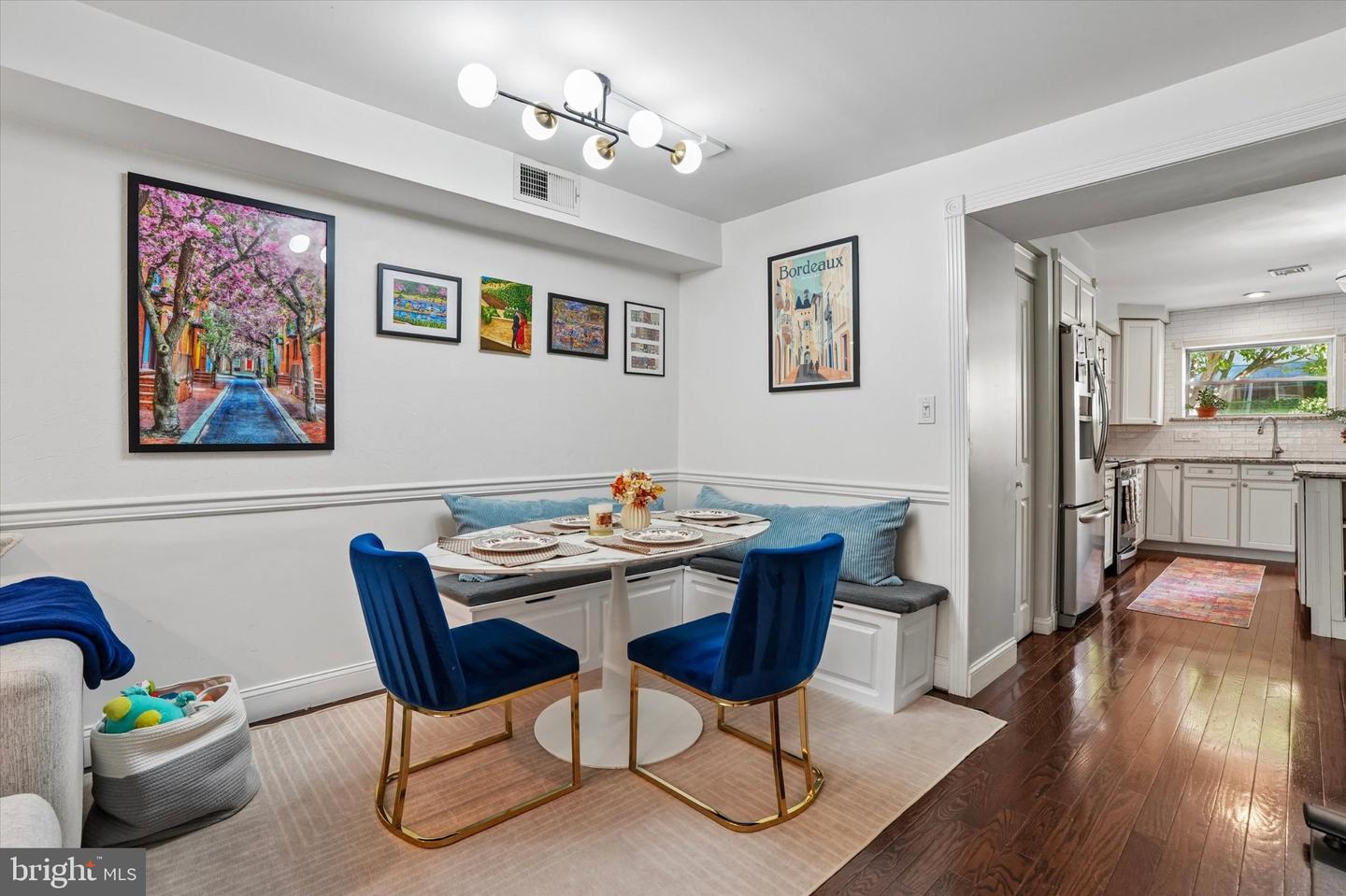 1019 Annin St Property Photo 11