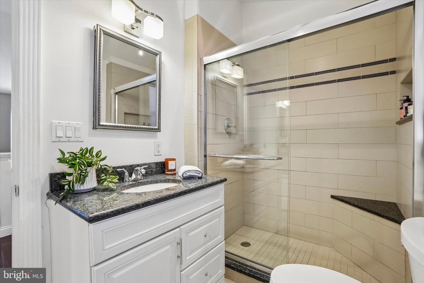 1019 Annin St Property Photo 34