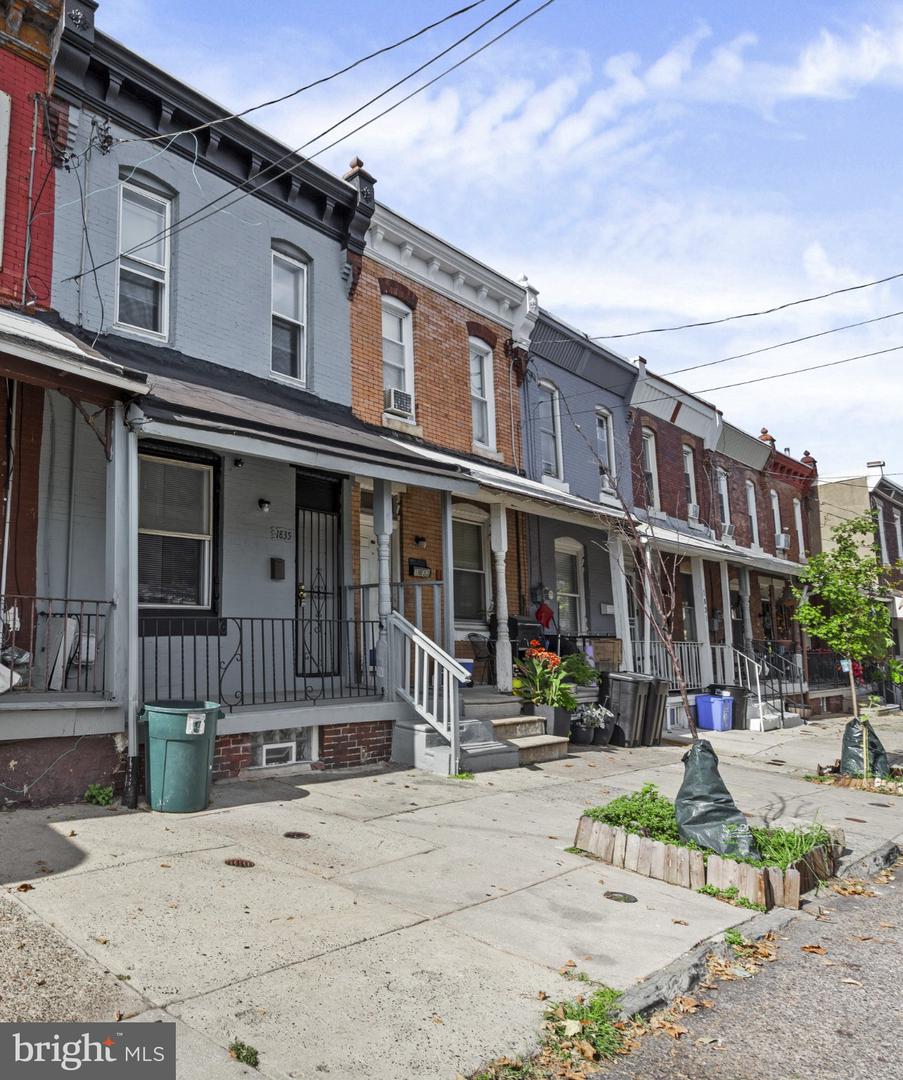1835 W JUNIATA ST Property Photo 1