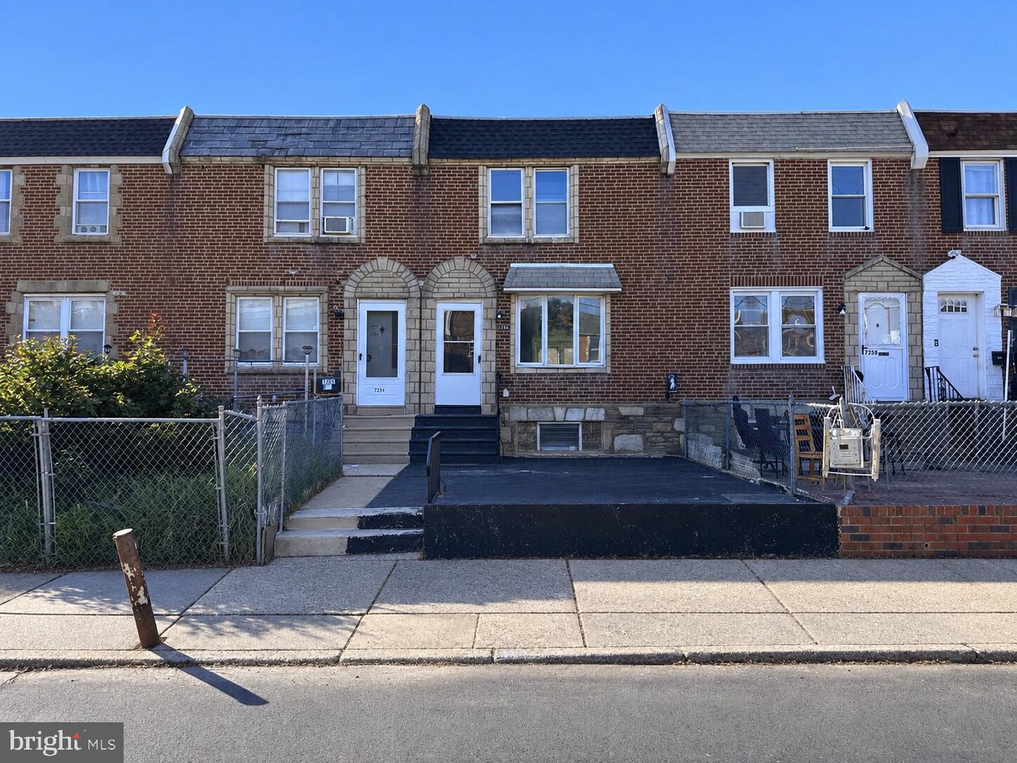 7256 RUTLAND ST Property Photo 1