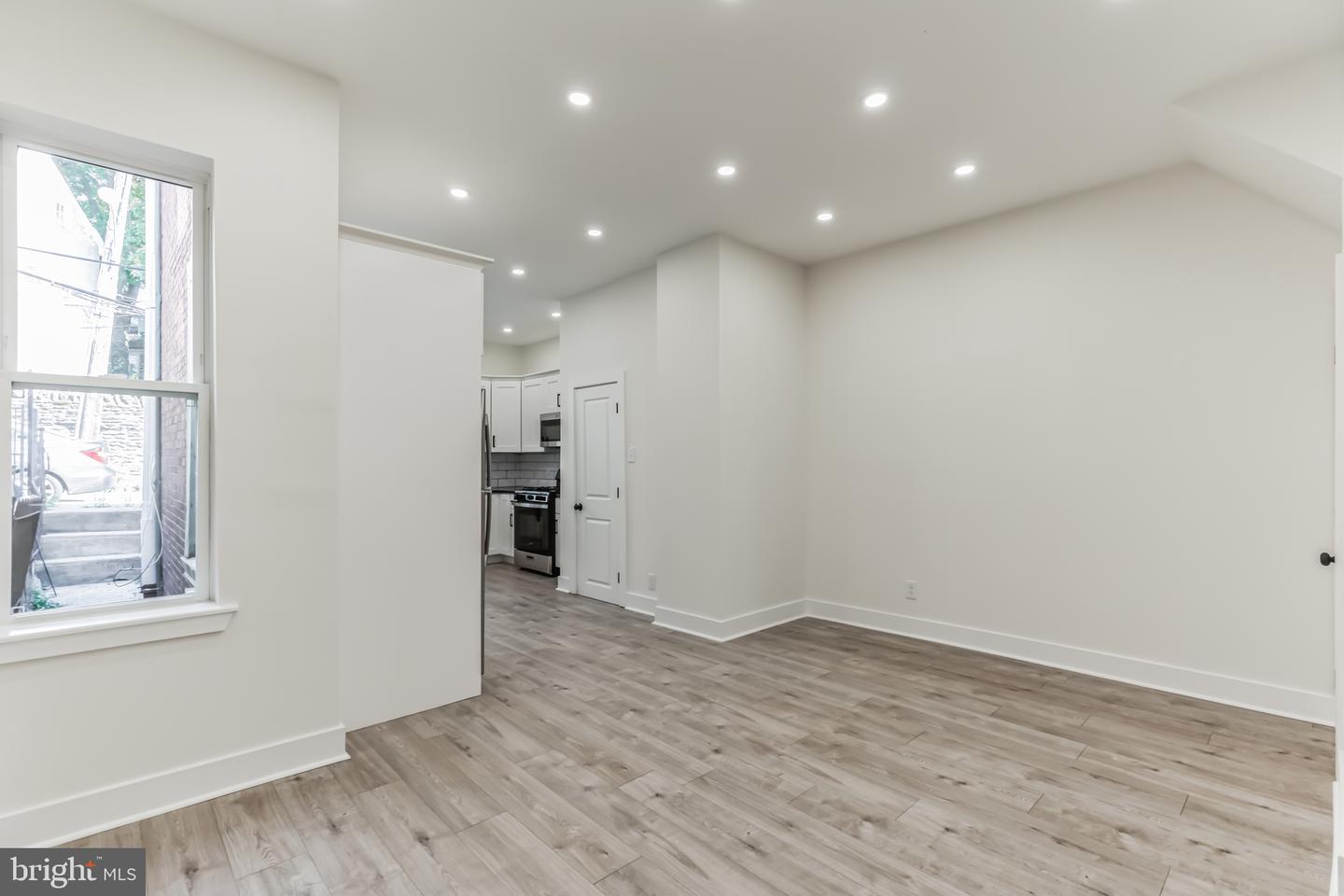 18 Sharpnack St Property Photo 5