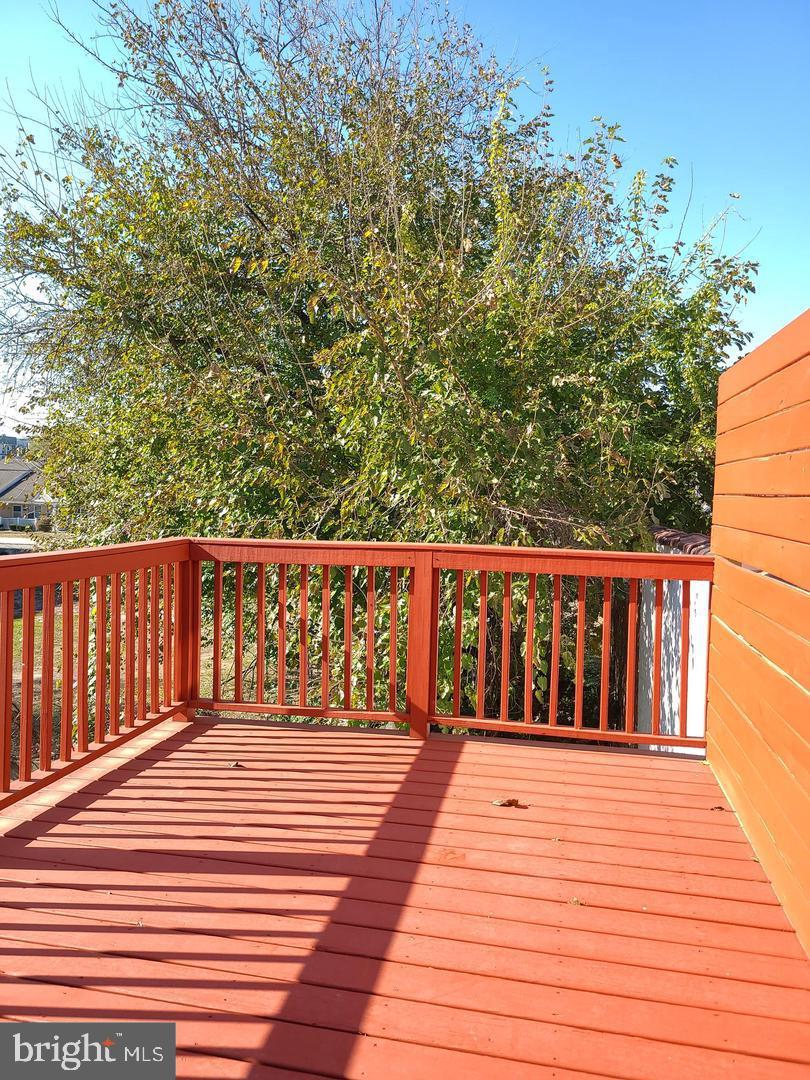 1558 N Randolph St Property Photo 28