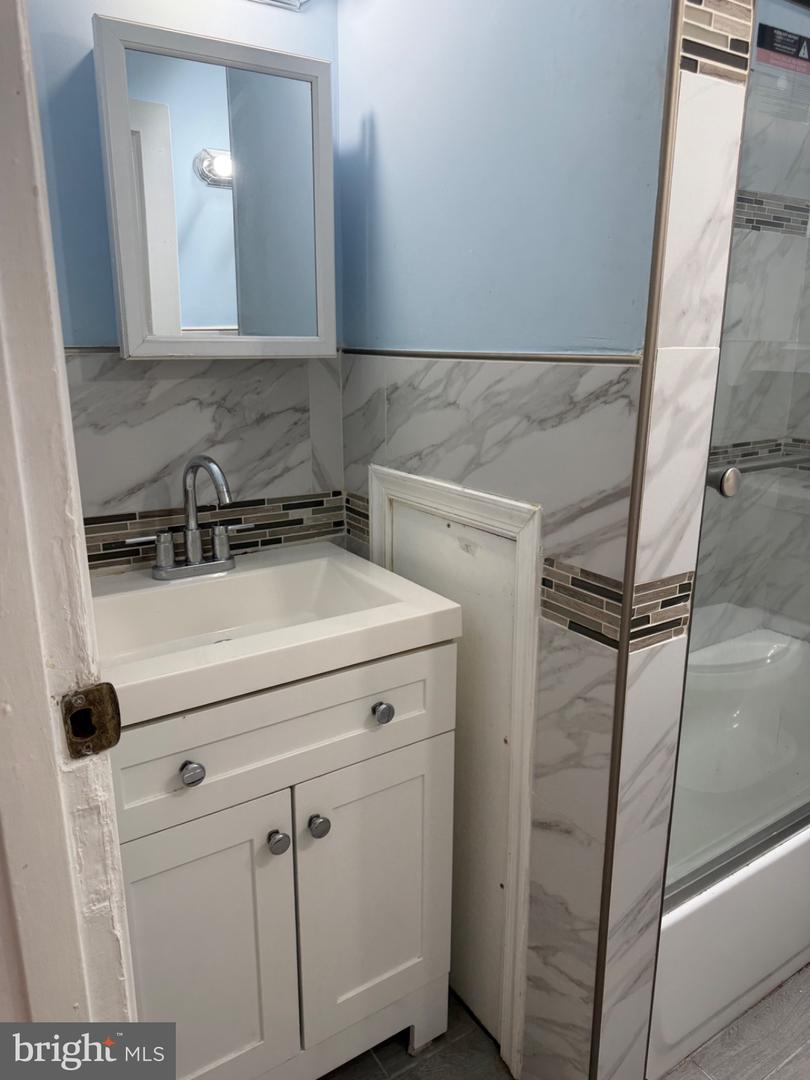 5959 Palmetto St Property Photo 11