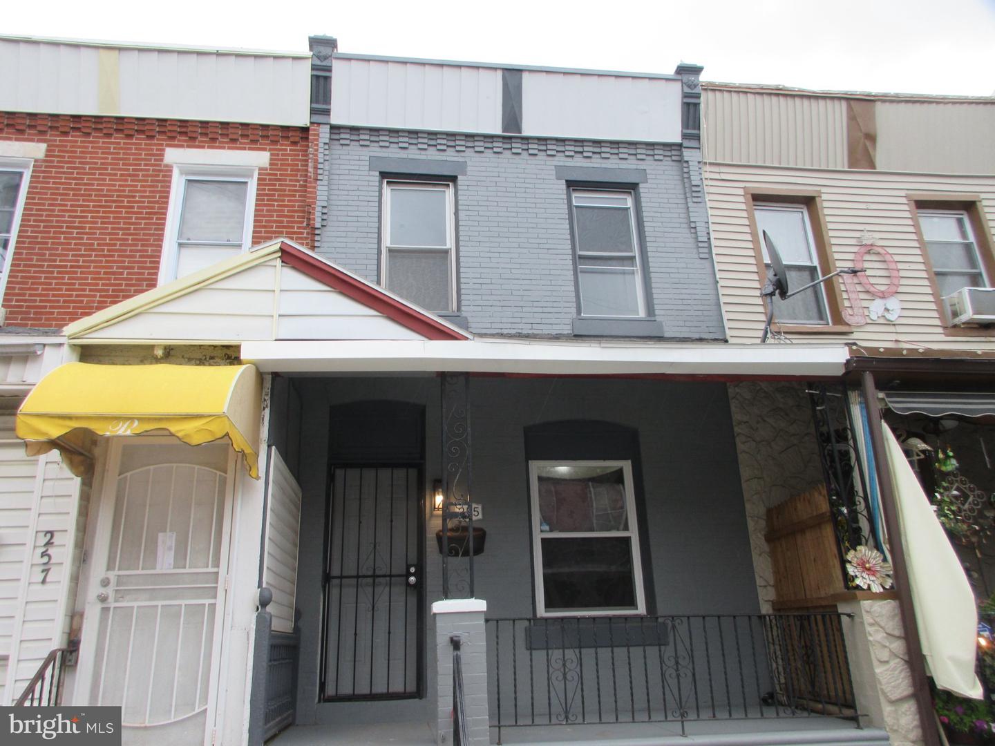 255 N Hobart St Property Photo 1