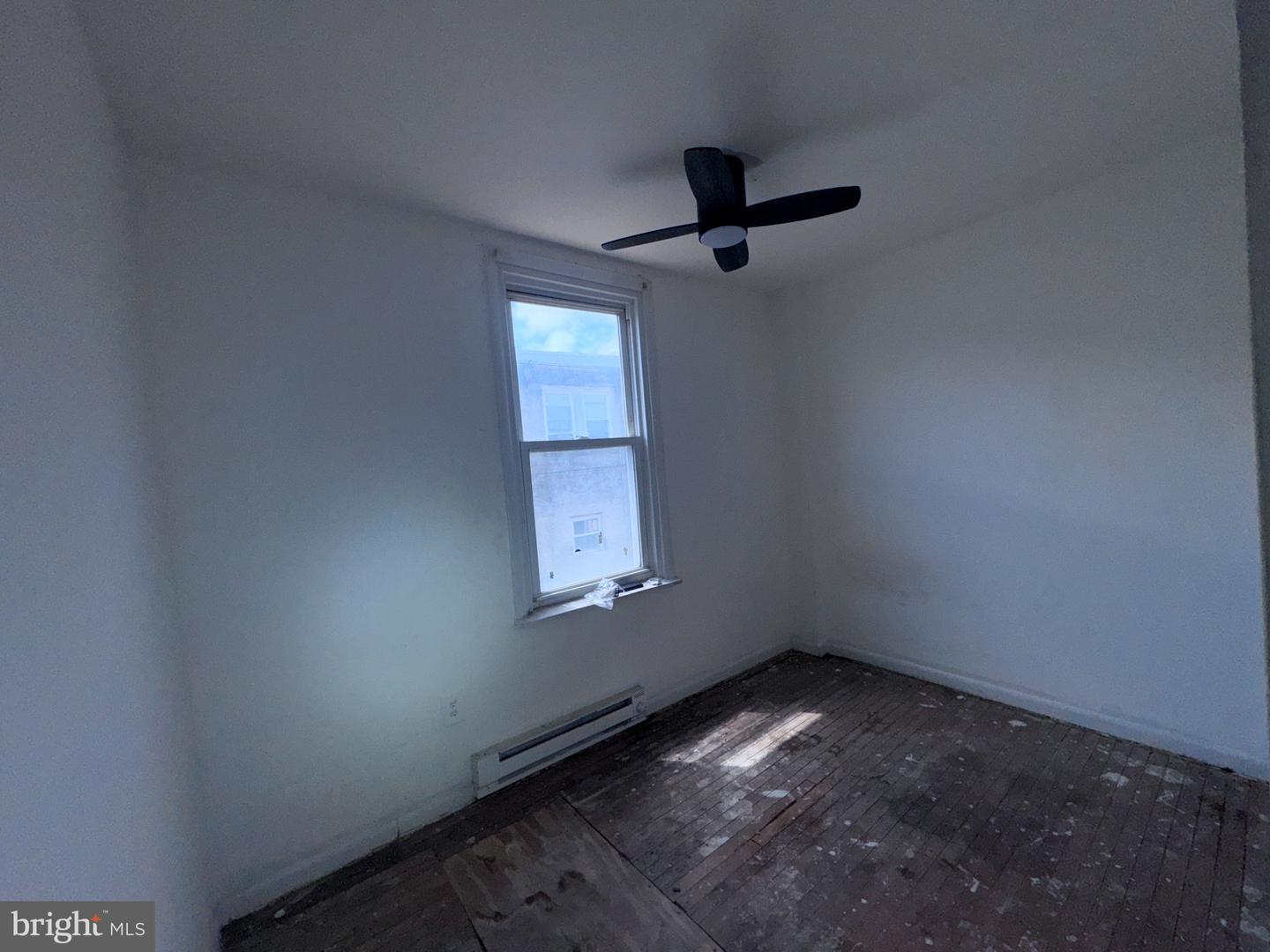 310 W Courtland St Property Photo 7