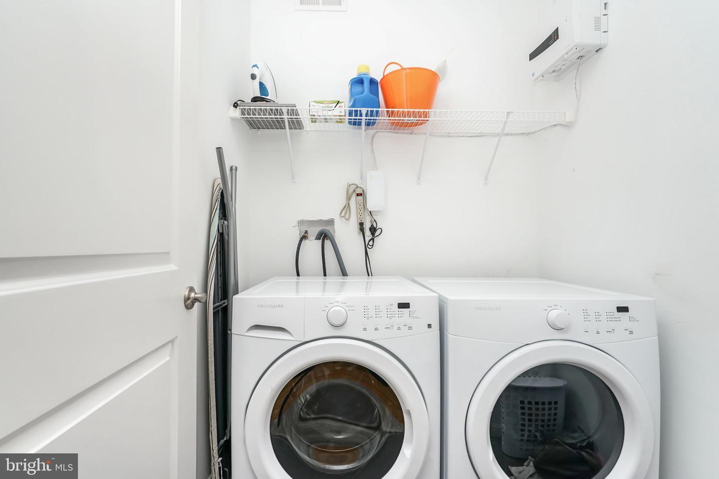 2332 Ellsworth St Property Photo 12