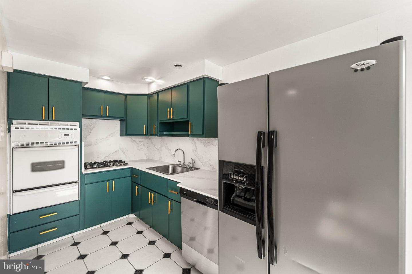 1538 Curtin St Property Photo 9