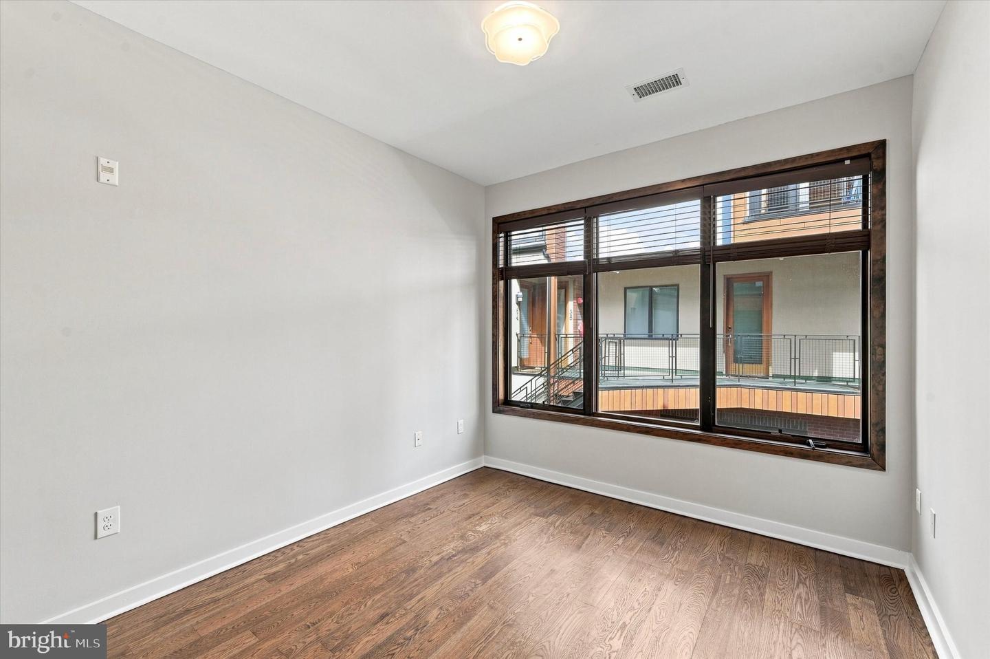 1247 E Columbia Ave #4 Property Photo 17