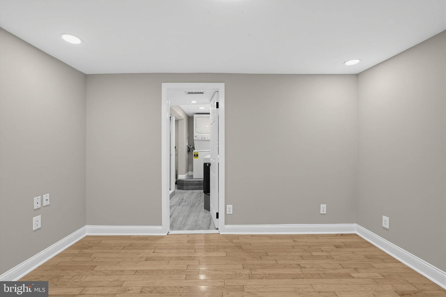 1326-00 S Broad St #1f Property Photo 16