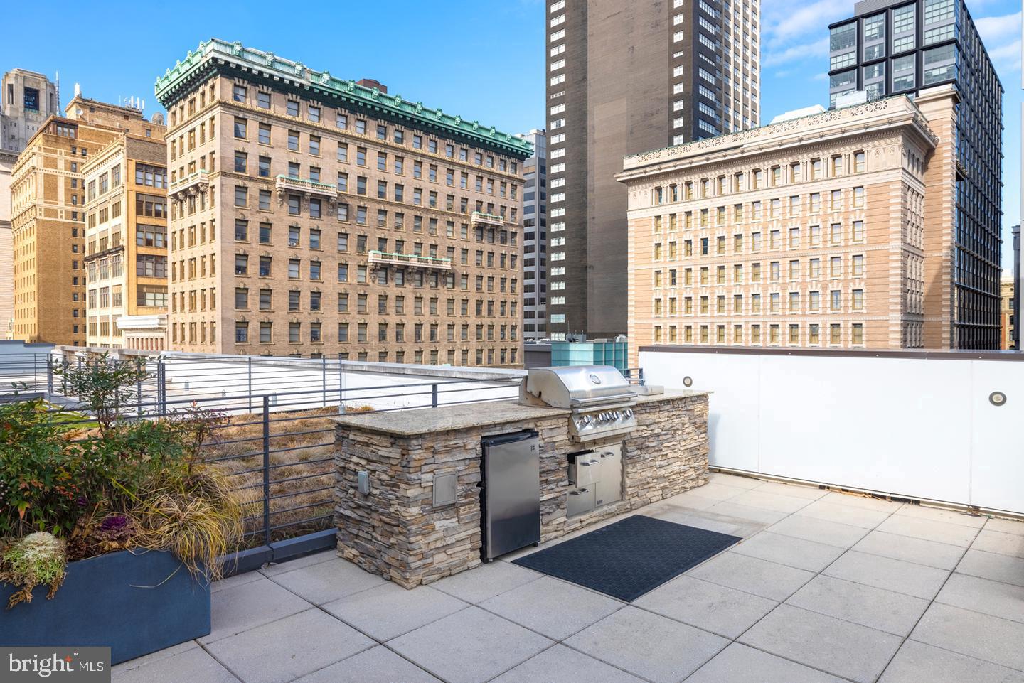 1125 Sansom St #316 Property Photo 40