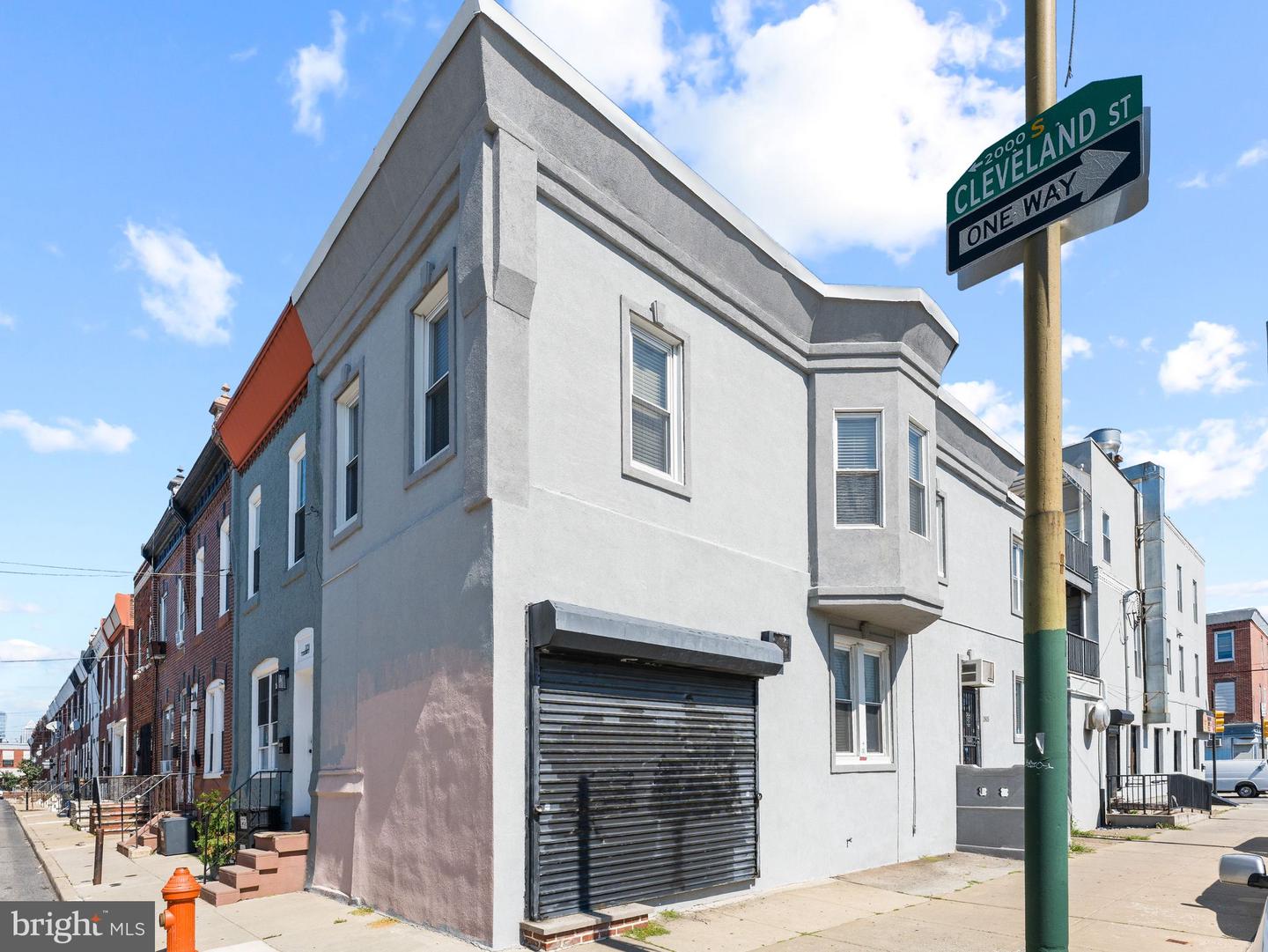 2053 S CLEVELAND ST Property Photo 1