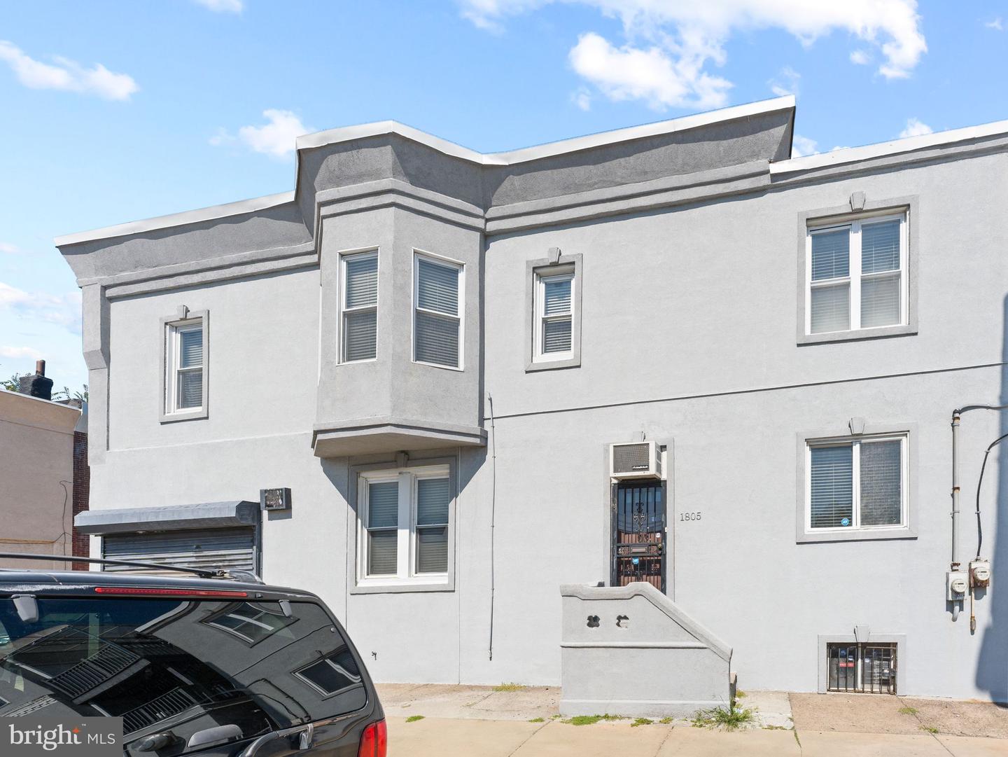 2053 S Cleveland St Property Photo 3