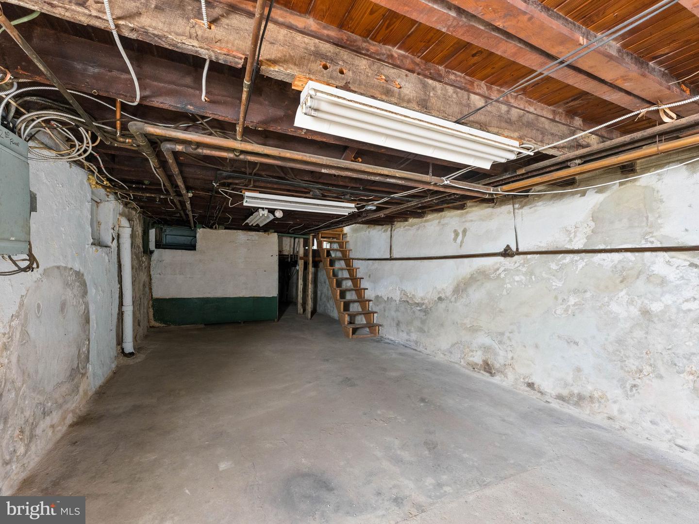 2053 S Cleveland St Property Photo 26