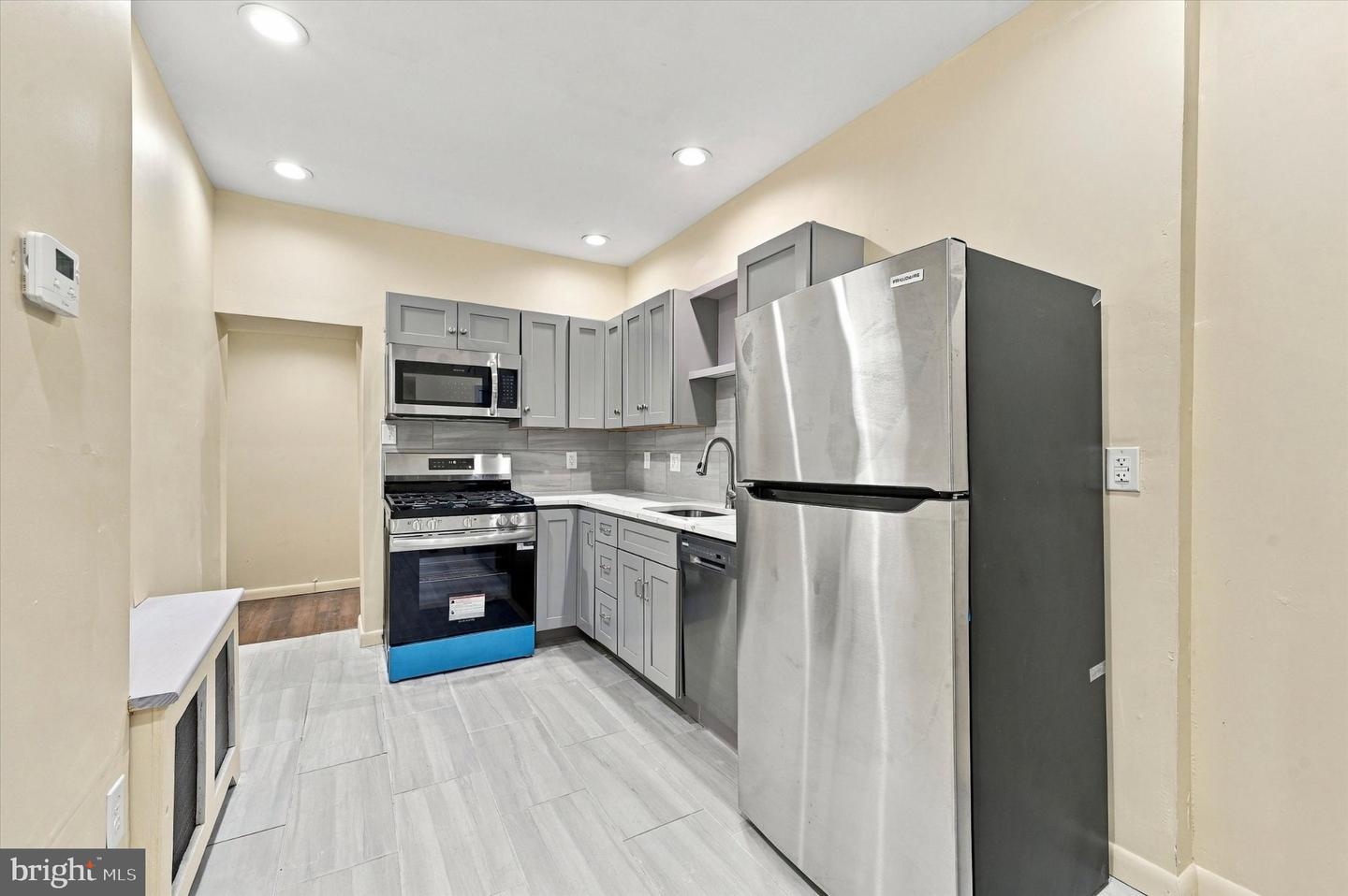 5103 W Girard Ave Property Photo 11