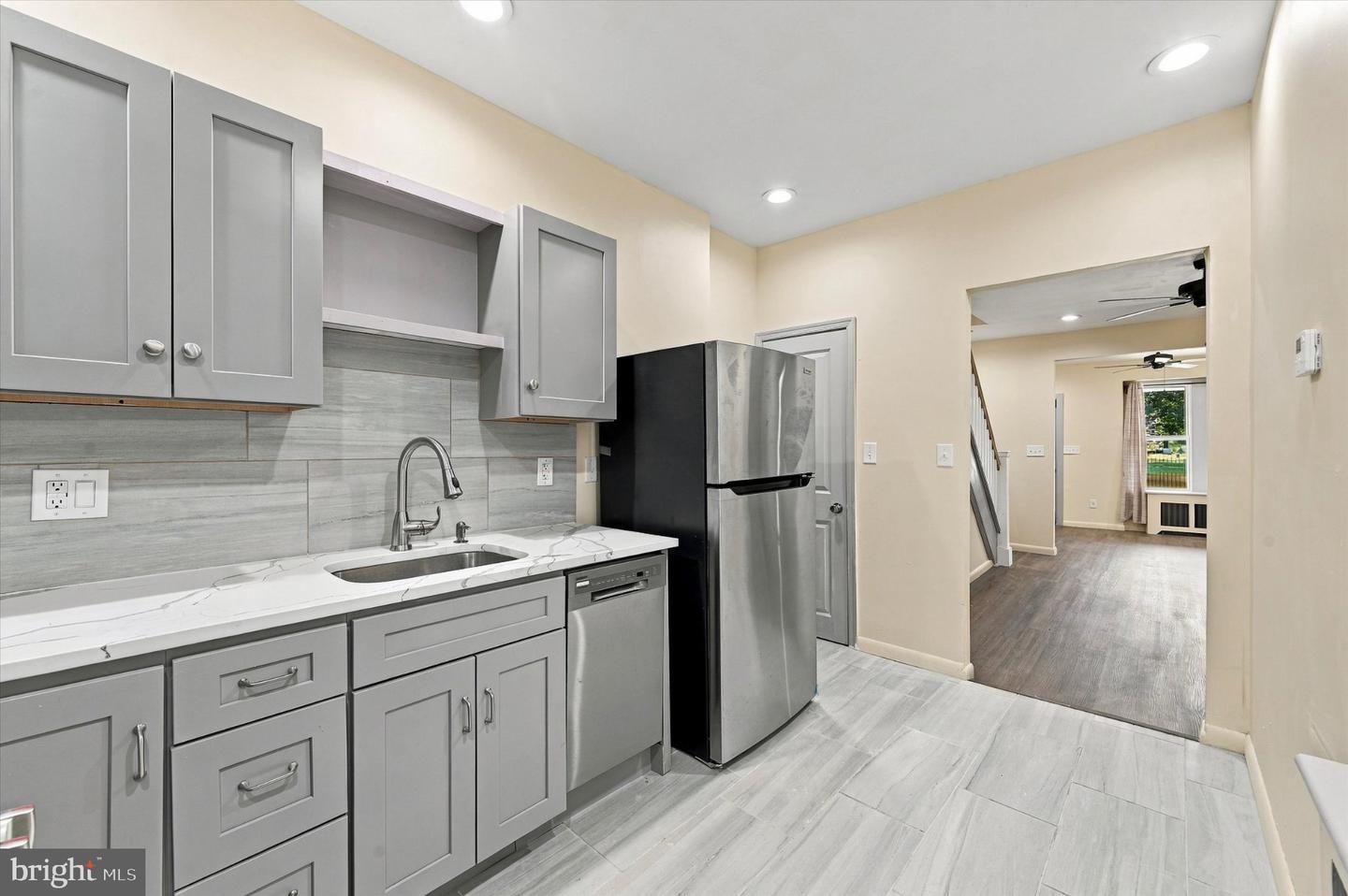 5103 W Girard Ave Property Photo 13