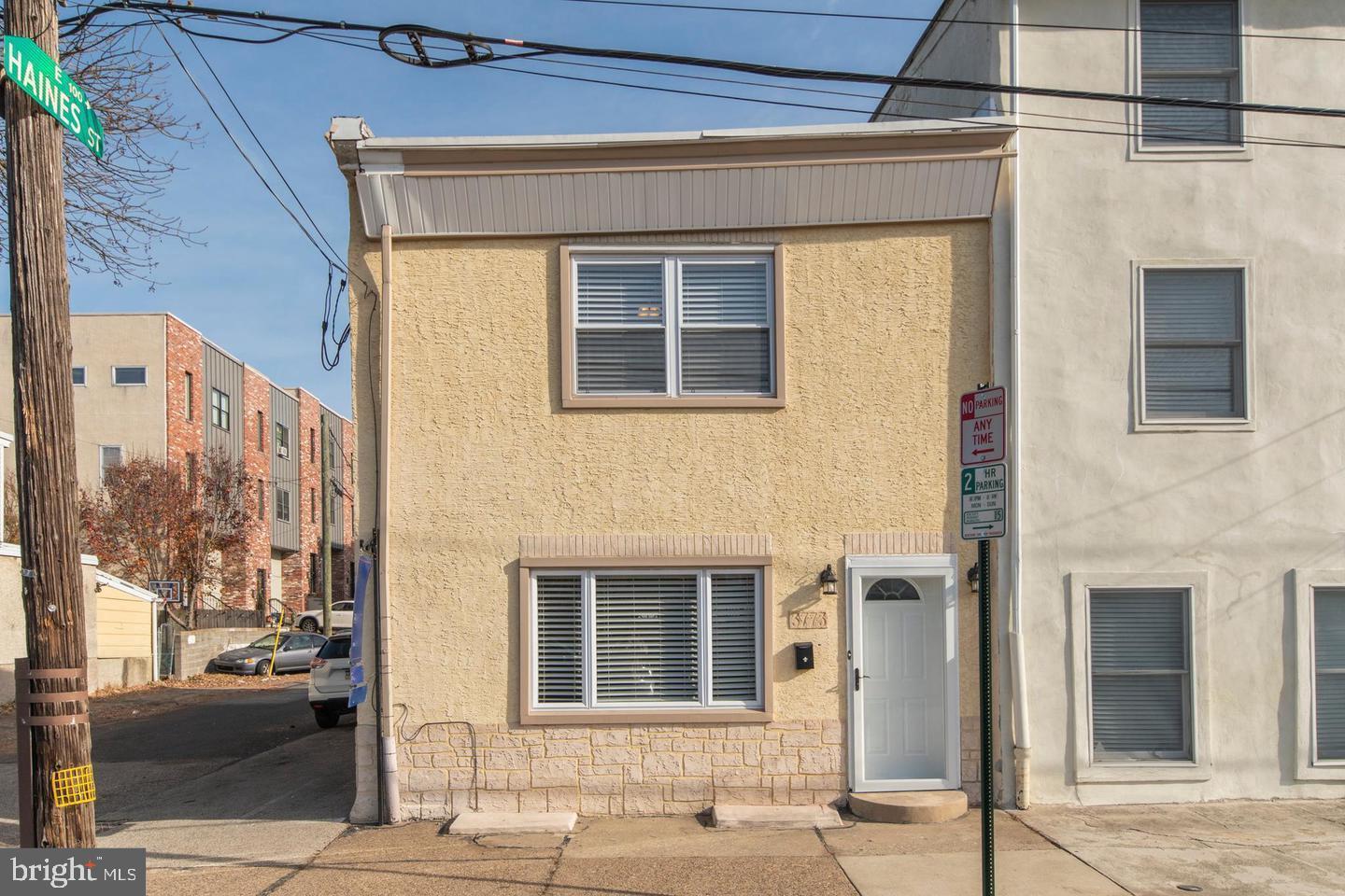 3773 CRESSON ST Property Photo 1