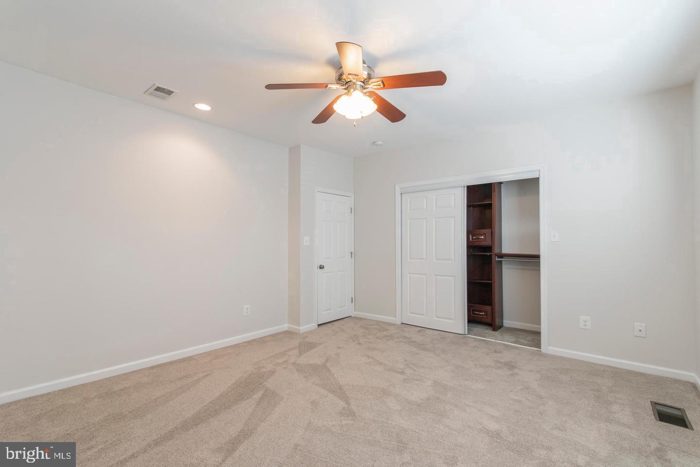 3773 Cresson St Property Photo 12