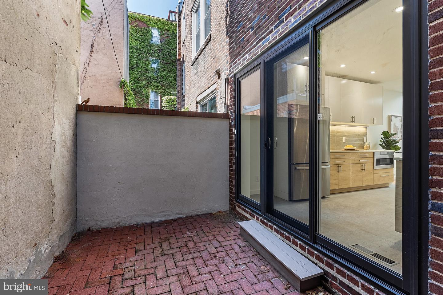 618 Kater St Property Photo 14