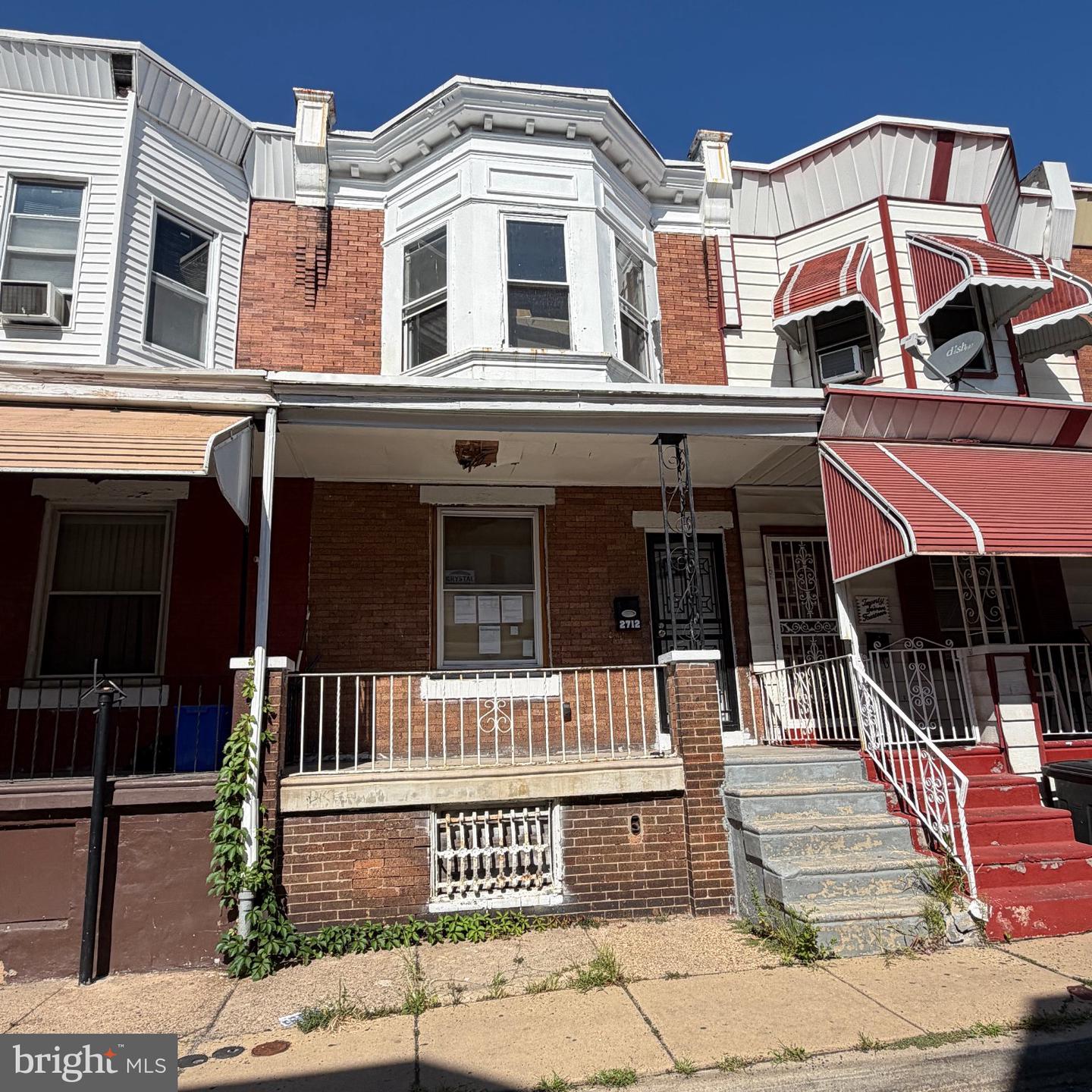 2712 N Dover St Property Photo 1