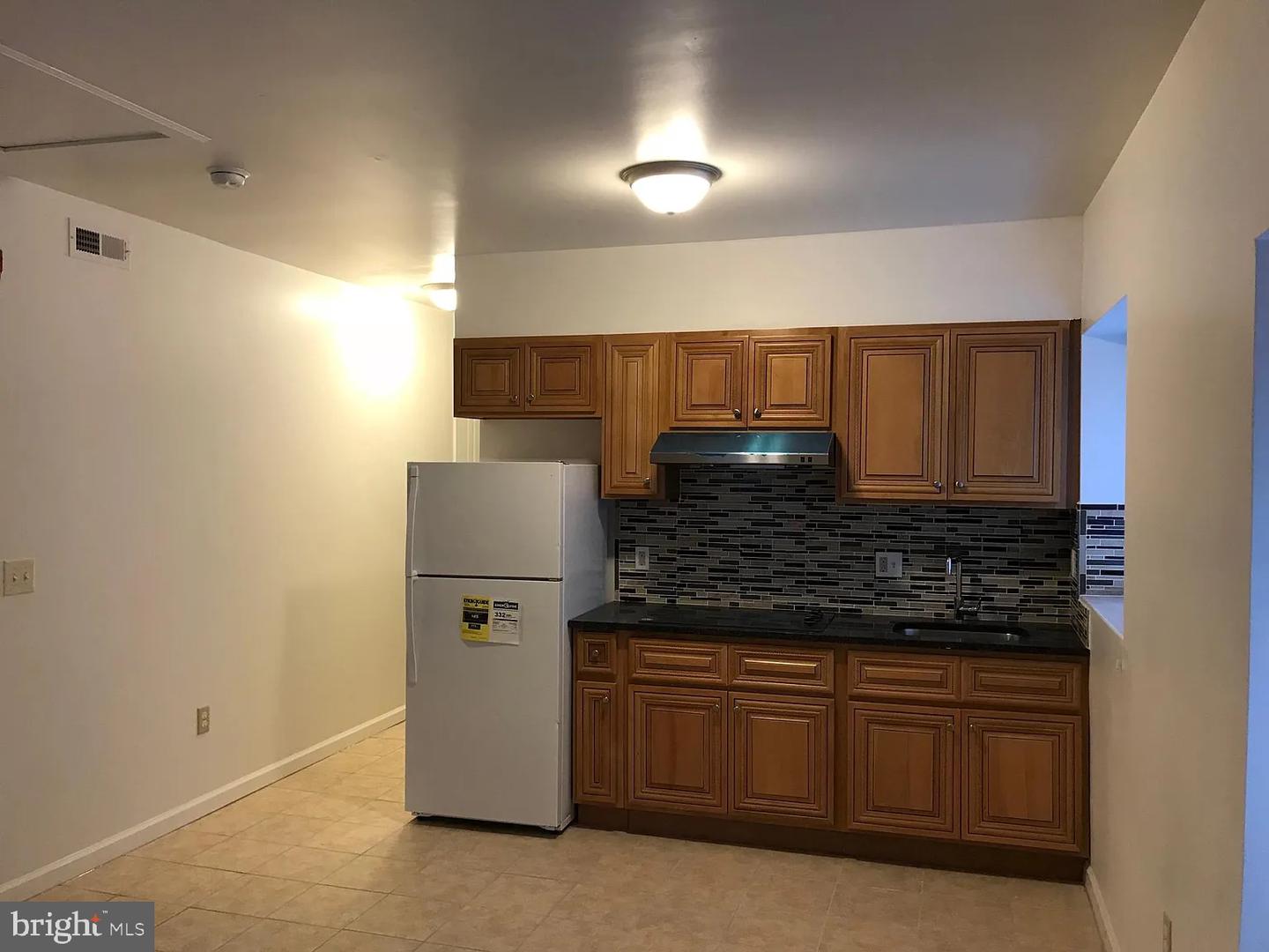 4029 BARING ST #3F Property Photo 1