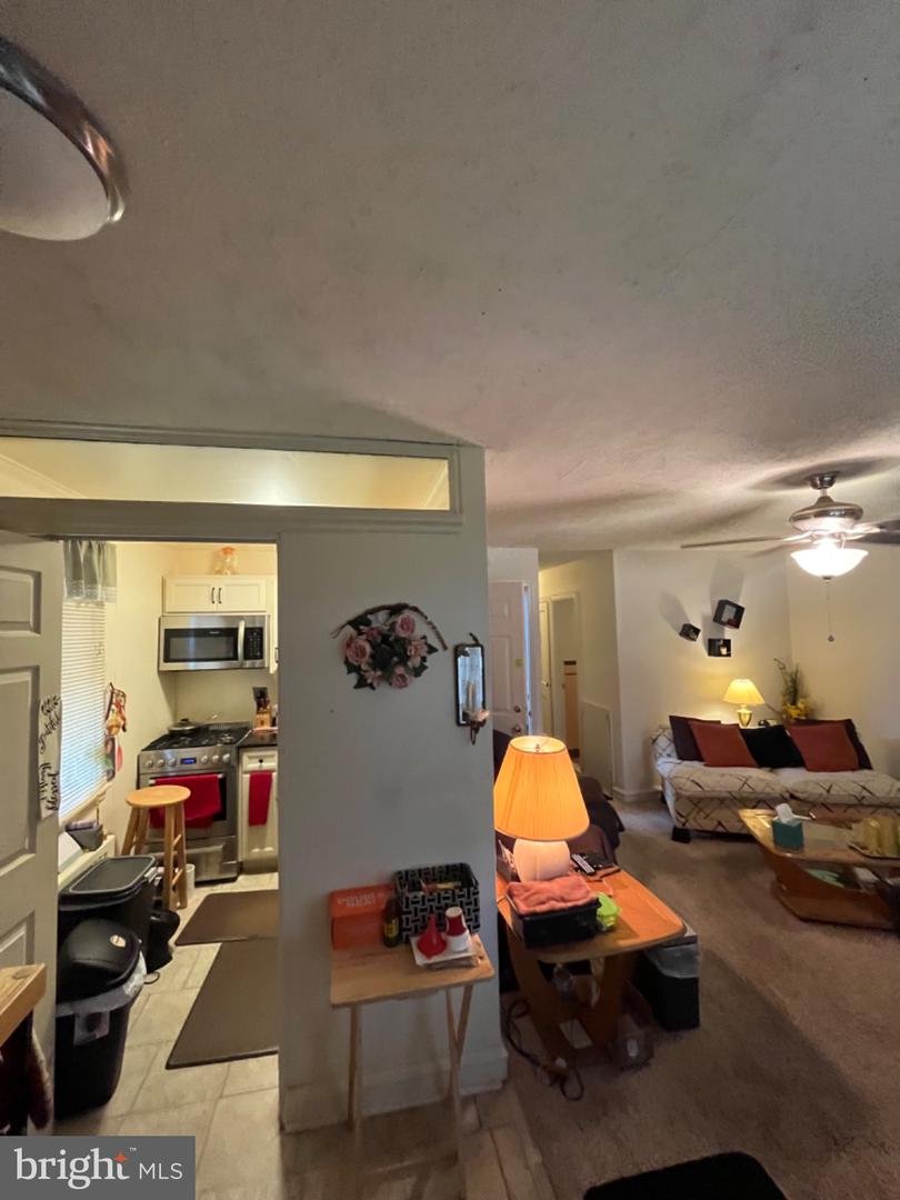 7800 Forrest Ave Property Photo 4