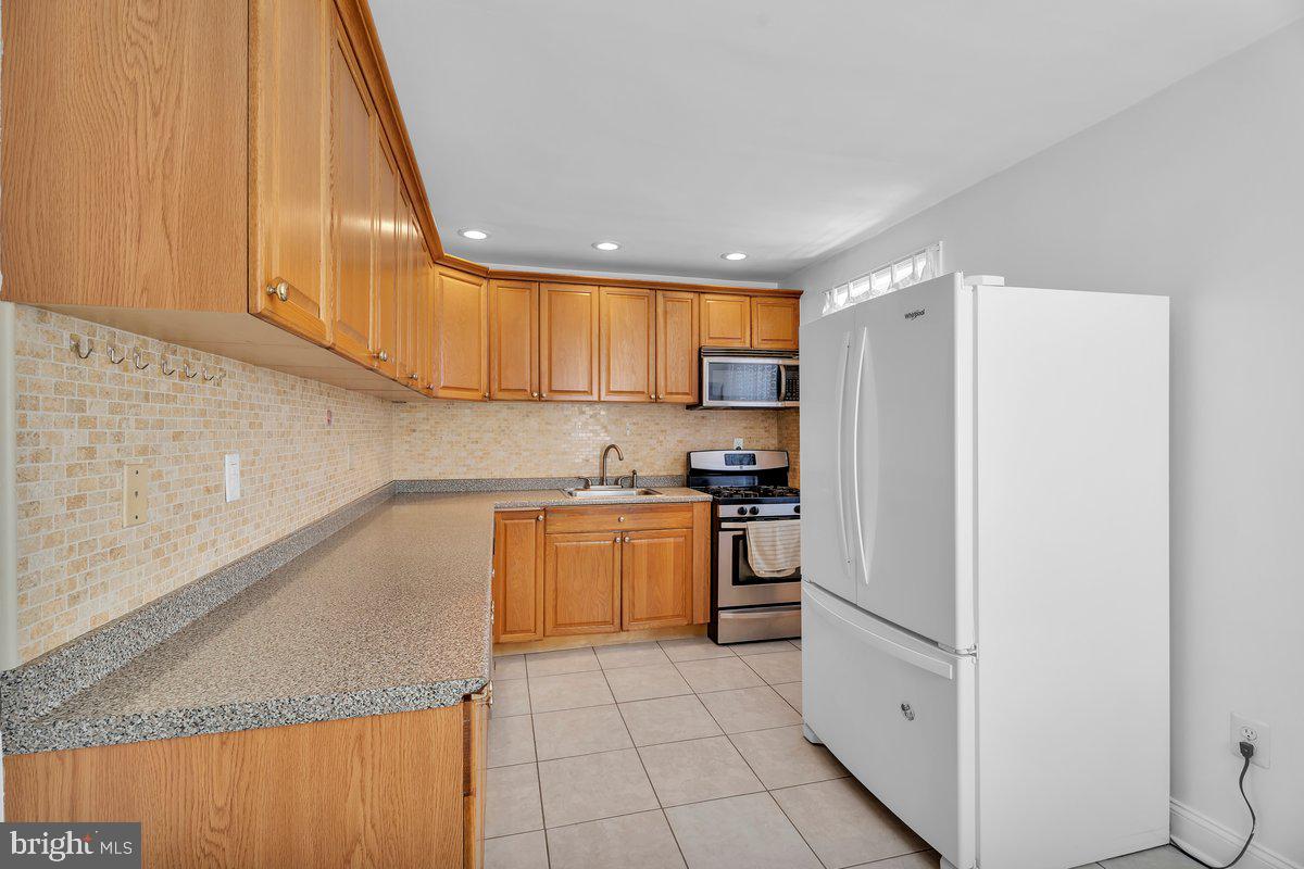 3111 Teesdale St Property Photo 10