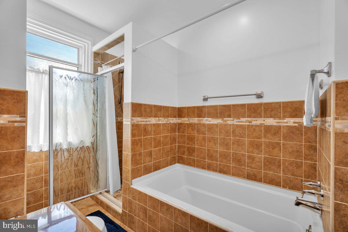 3111 Teesdale St Property Photo 16