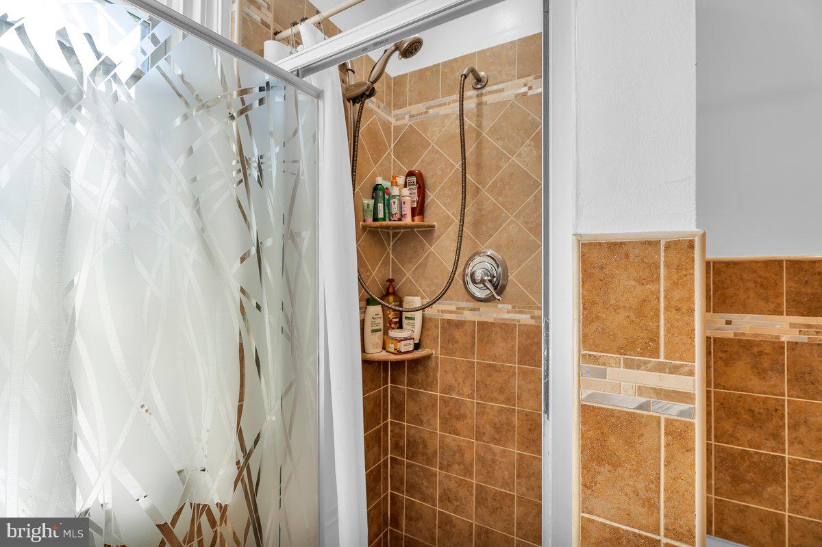 3111 Teesdale St Property Photo 17