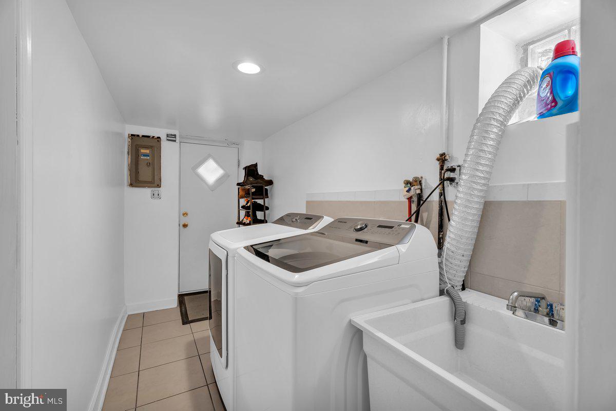 3111 Teesdale St Property Photo 29