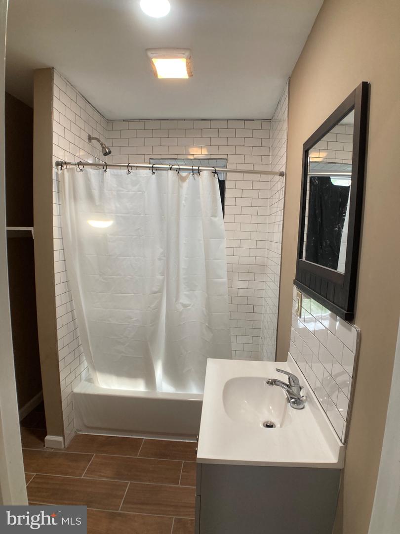 5166 Funston St Property Photo 25