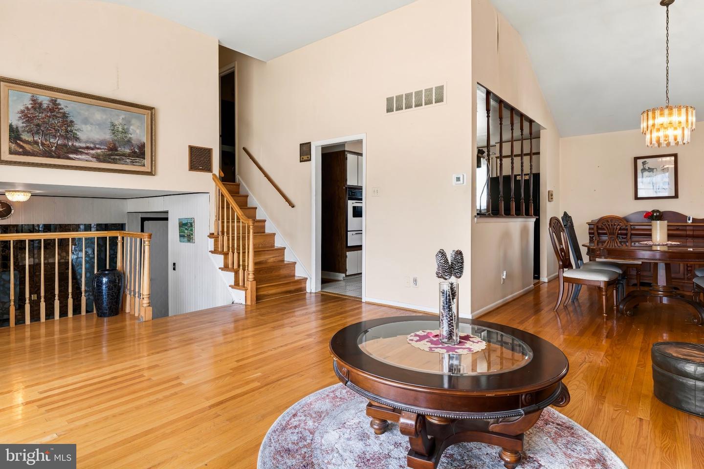 9736 Portis Rd Property Photo 10