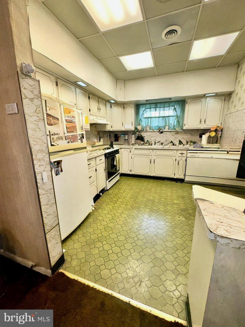 603 Morris St Property Photo 12