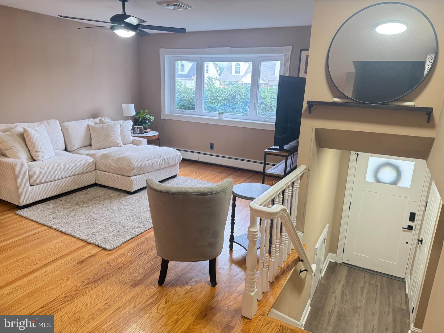 9319 Marsden St Property Photo 6