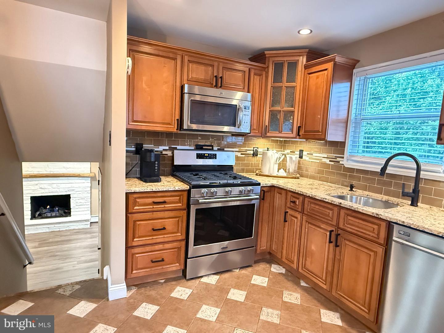 9319 Marsden St Property Photo 19