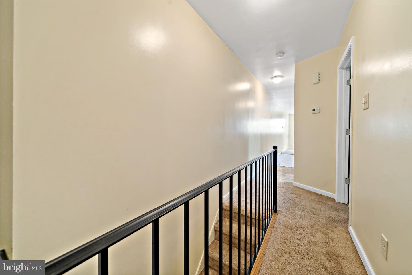 1942 Wolf St Property Photo 13