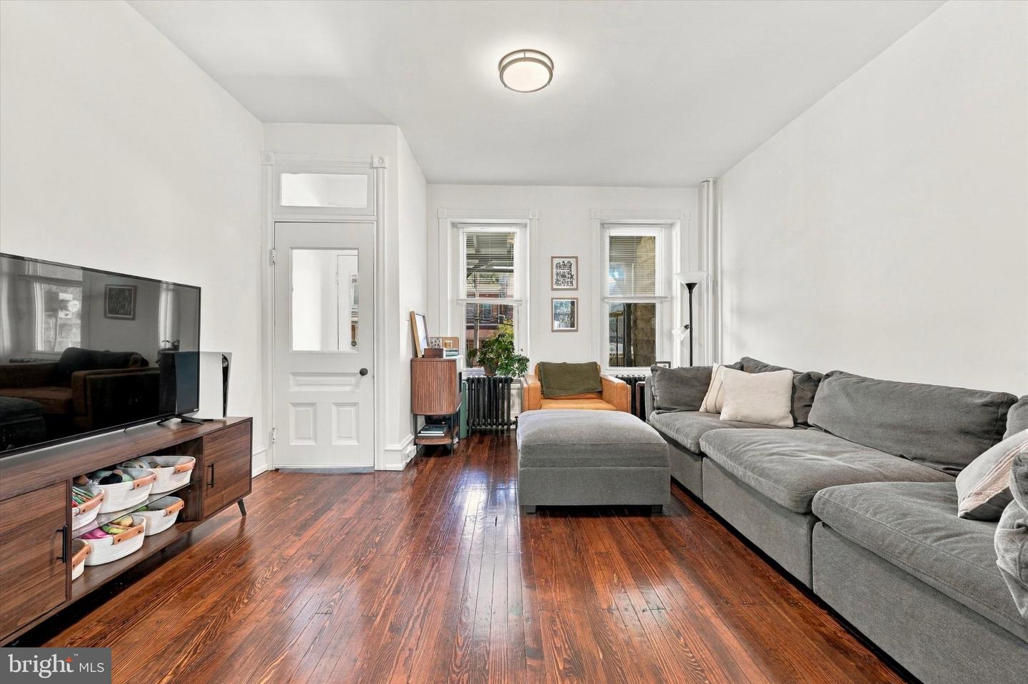 123 Osborn St Property Photo 4