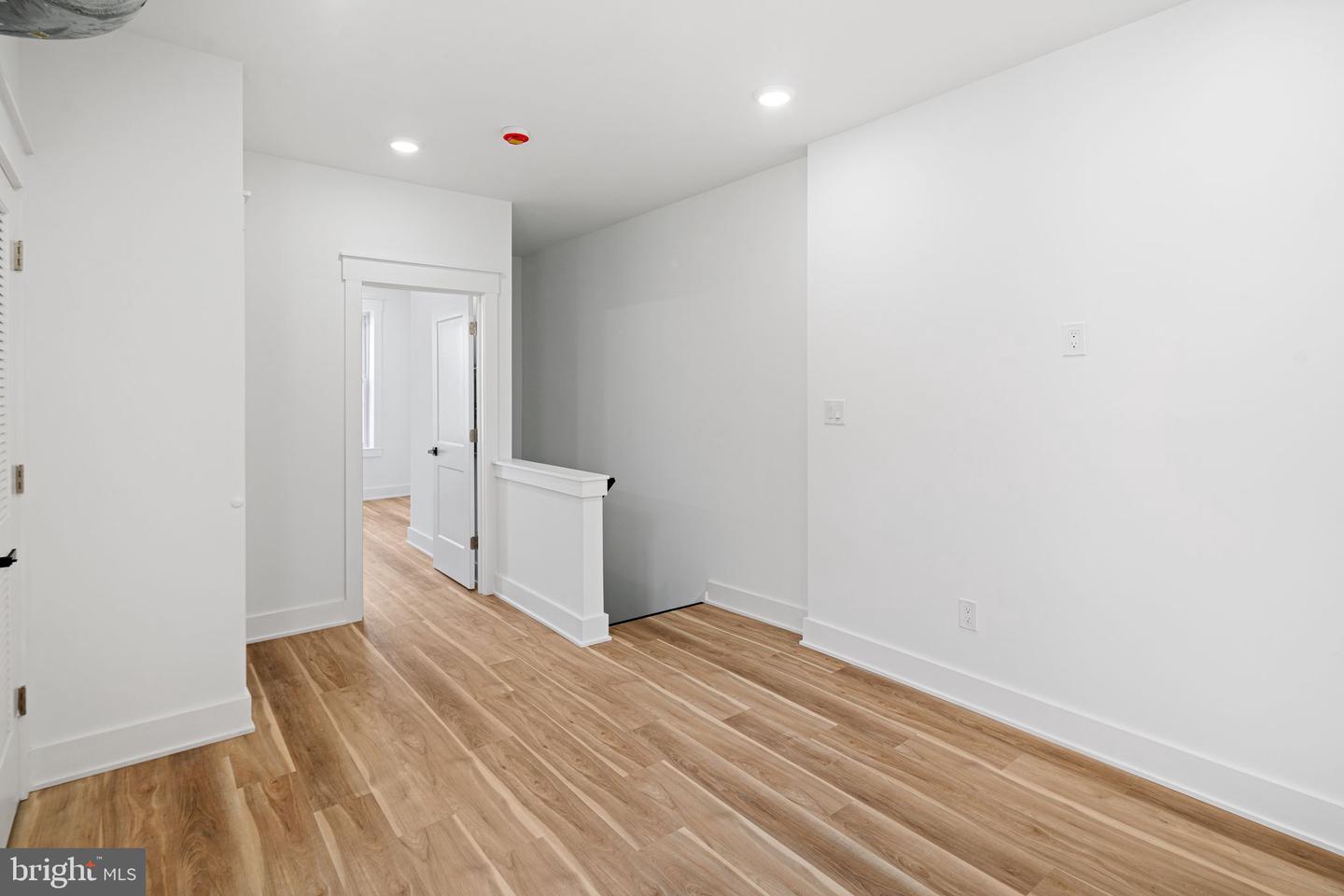 2236 Moore St Property Photo 21